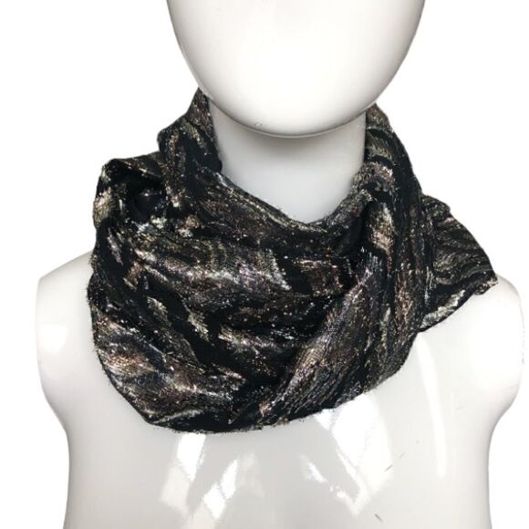 3/$15 or 5/$20 NWT black gold silver scarf from the Bon Ton - Picture 1 of 5